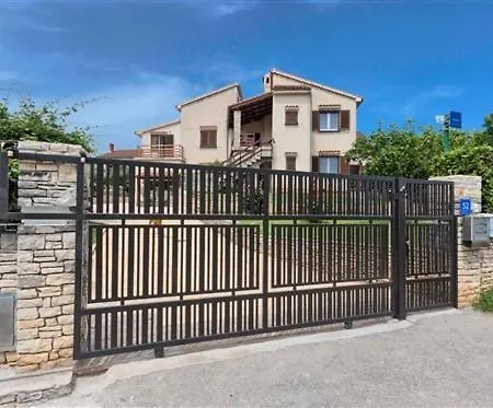 Olive Tree Lejlighed